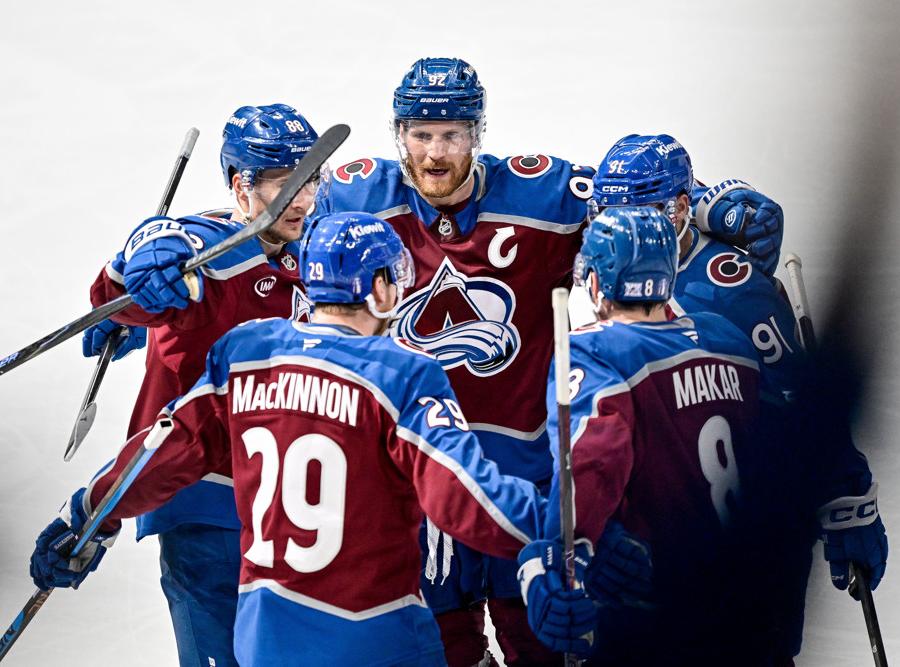 Season Review #4: Colorado Avalanche - Presidents' Trophy, 121 Points, MacKinnon's 97 Even-Strength Points Since Gretzky, Landeskog's Return, the Jennings Tandem, and Swept by Vegas With Makar and MacKinnon Injured